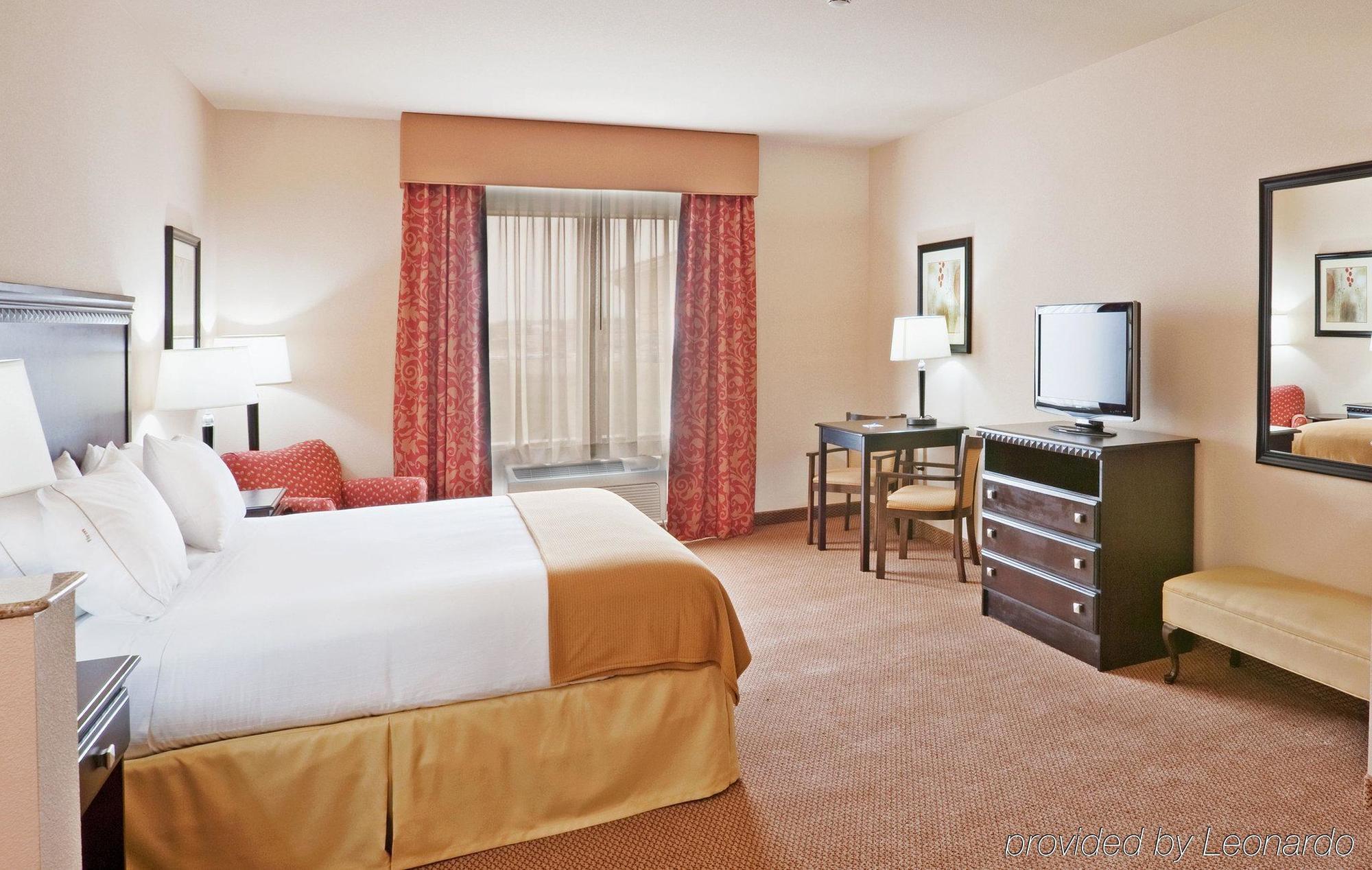 Holiday Inn Express Hotel And Suites Altus By Ihg Bagian luar foto