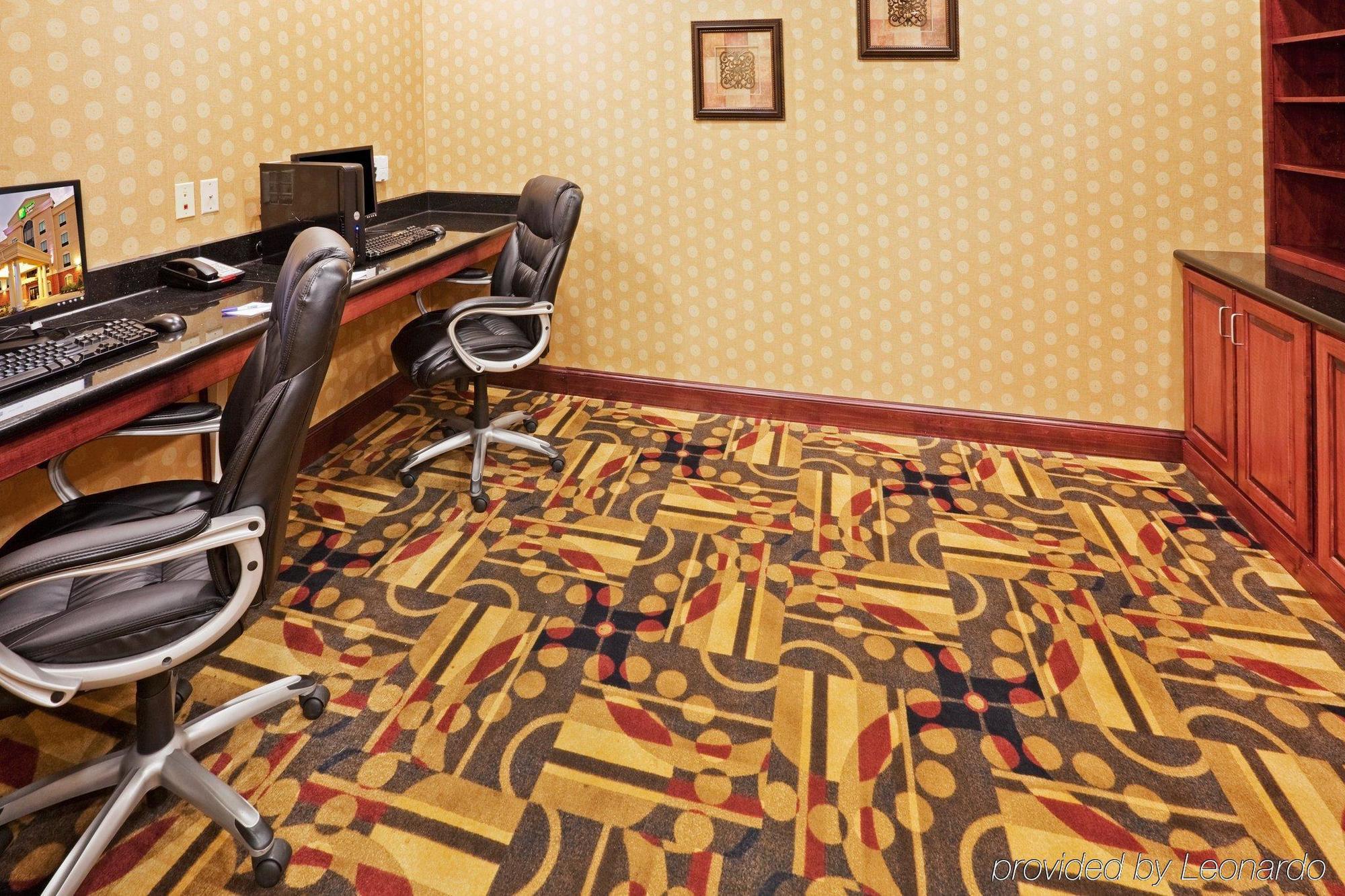 Holiday Inn Express Hotel And Suites Altus By Ihg Bagian luar foto