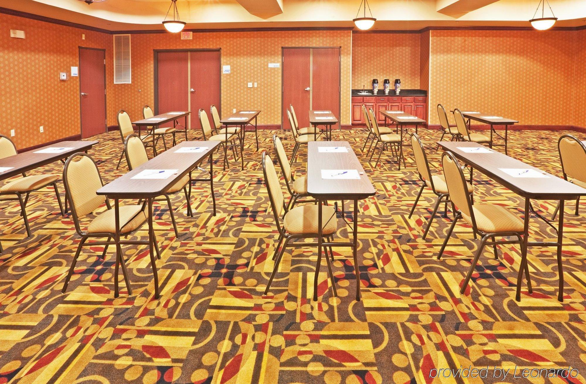 Holiday Inn Express Hotel And Suites Altus By Ihg Bagian luar foto