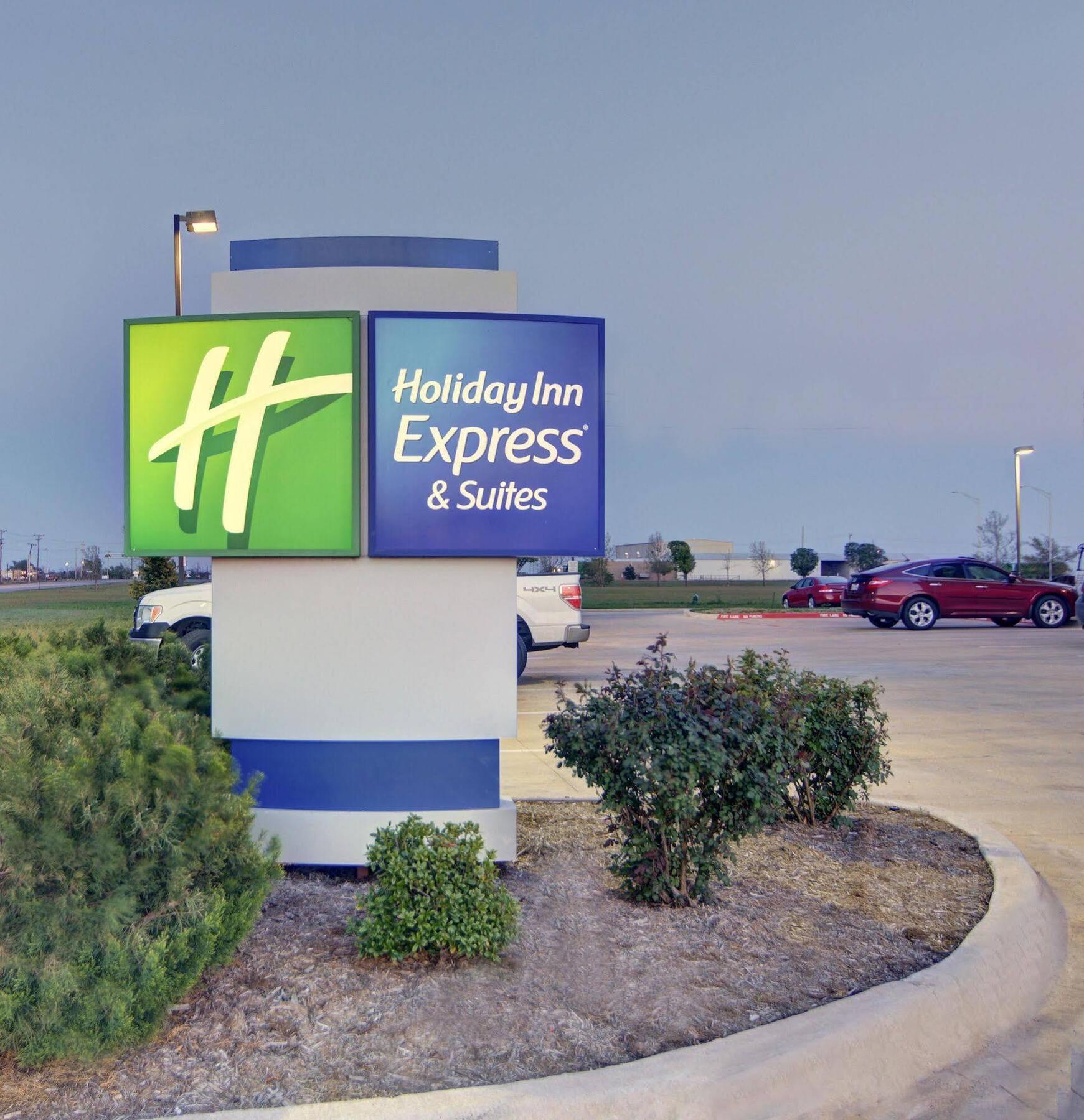 Holiday Inn Express Hotel And Suites Altus By Ihg Bagian luar foto